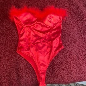 Bodysuit fur top lined red